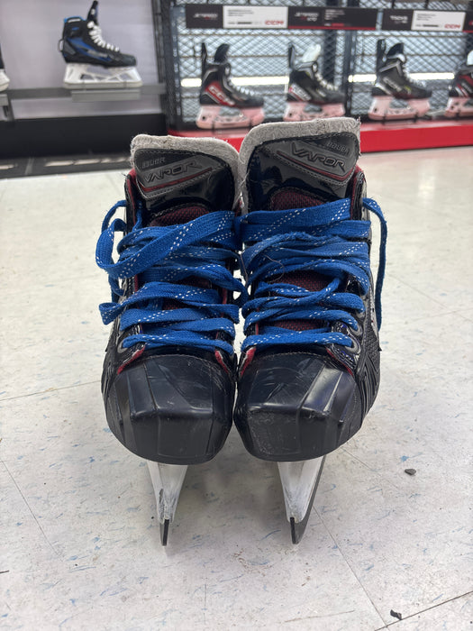 Used Bauer Vapor x900 Size 2.5D Goal Skates