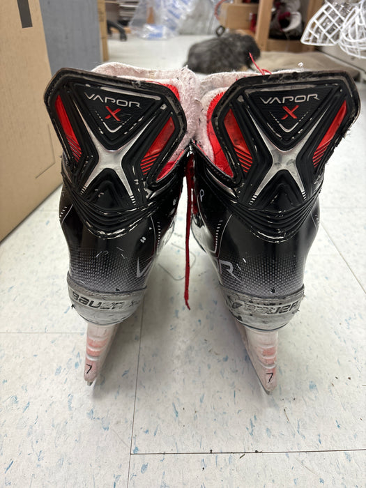 Used Bauer Vapor X3.7 Size 7 Skates