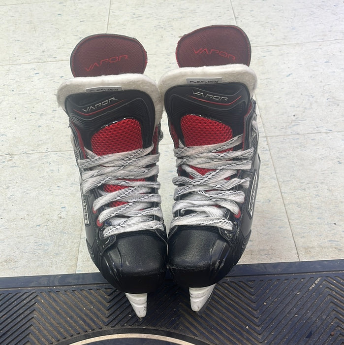 Used Bauer Vapor X800 Size 1 Player Skates