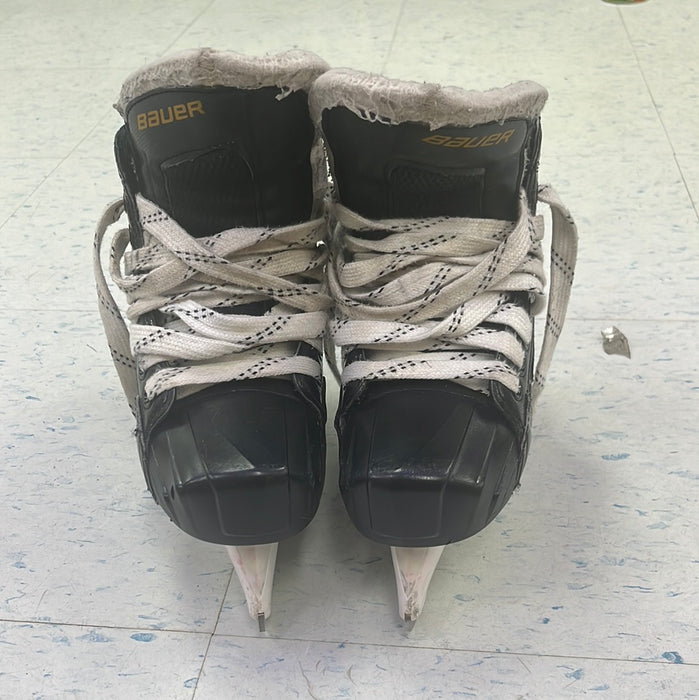 Used Bauer Supreme s170 Size 2.5 Goal Skates