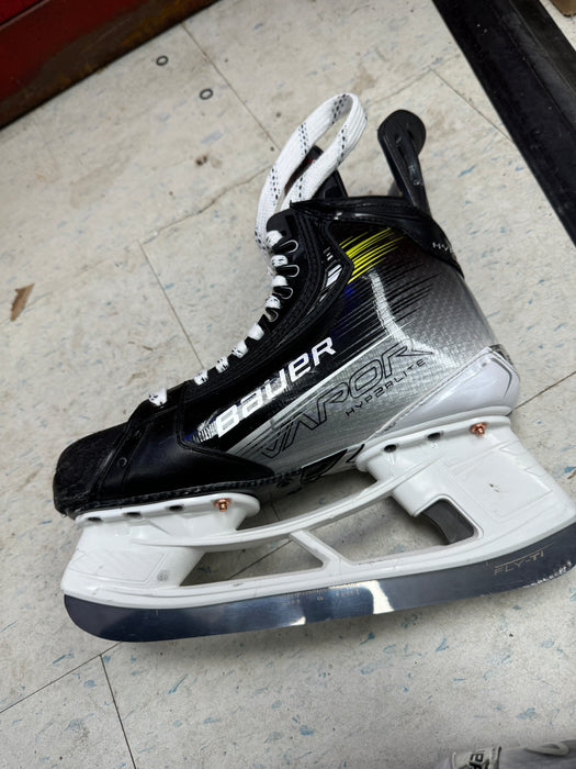 Used Bauer Hyperlite2 Senior Skates Size 7.0 Fit 2