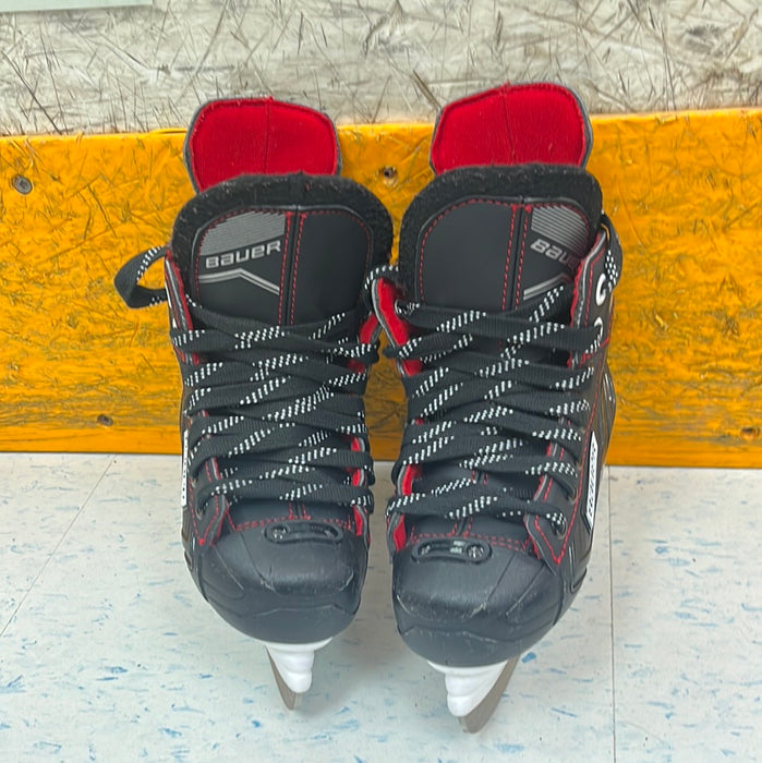 Used Bauer Vapor NS Youth Player Skates size 9D