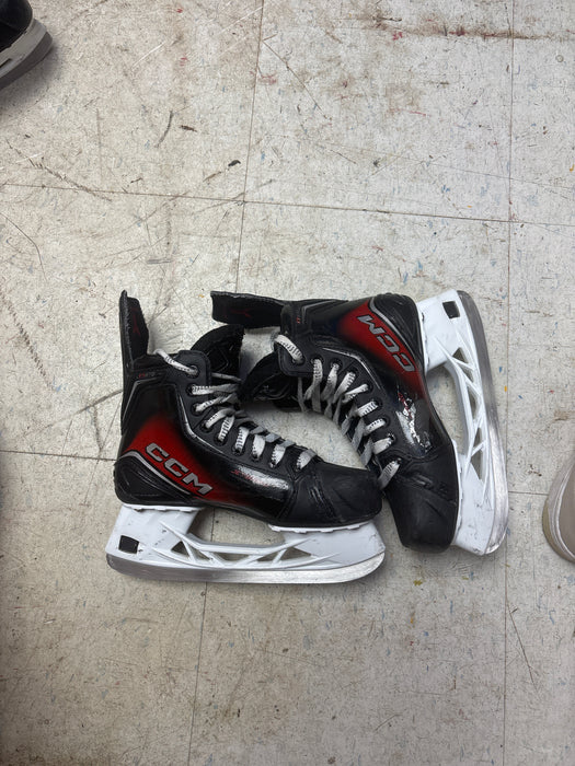 Used CCM FT 870 Skates Size 5.0 D