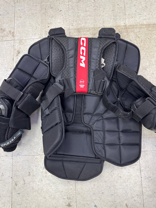 Used CCM Eflex 6.9 Intermediate Large Goalie Chest Protector