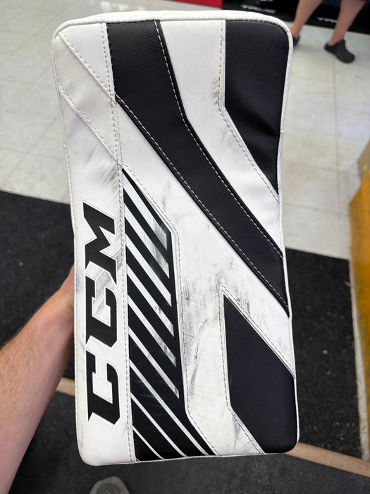 Used CCM Axis 1.5 Junior Blocker