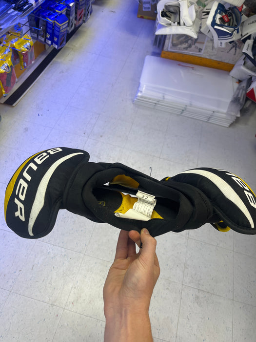 Used Bauer Supreme 170 Junior Small Shoulder Pads