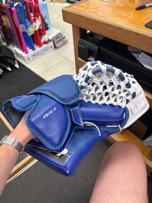 Used Bauer Supreme Mach Pro Stock Practice Palm Senior Catcher