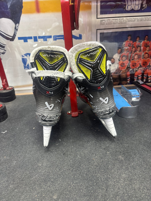 Used Bauer Vapor X4 Skates Size 2.5 EE