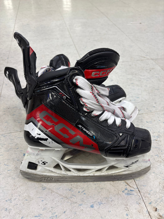 Used CCM JetSpeed FT6 Size 4.0R Skates