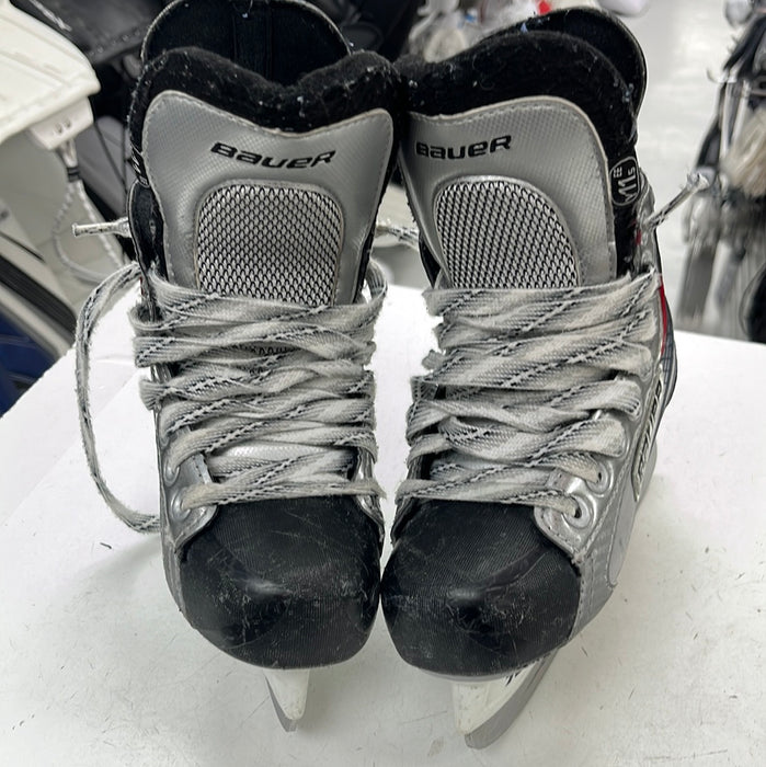 Used Bauer Vapor X20 Youth size 11.5 EE