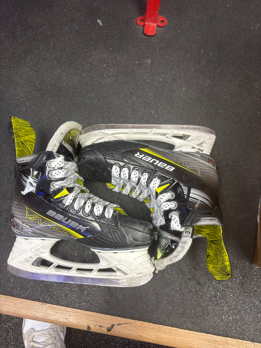 Used Bauer Vapor X4 Skates Size 3.0 D