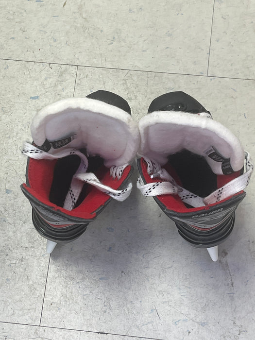 Used Bauer Vapor X250 Size 7 Youth Skates