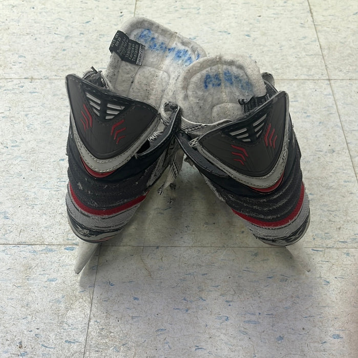 Used Bauer Vapor X3.0 Size 13.5 Youth Player Skates
