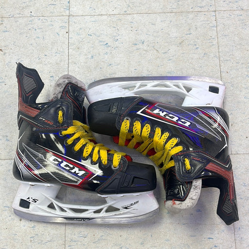 Used CCM JetSpeed FT490 Size 4 Player Skates