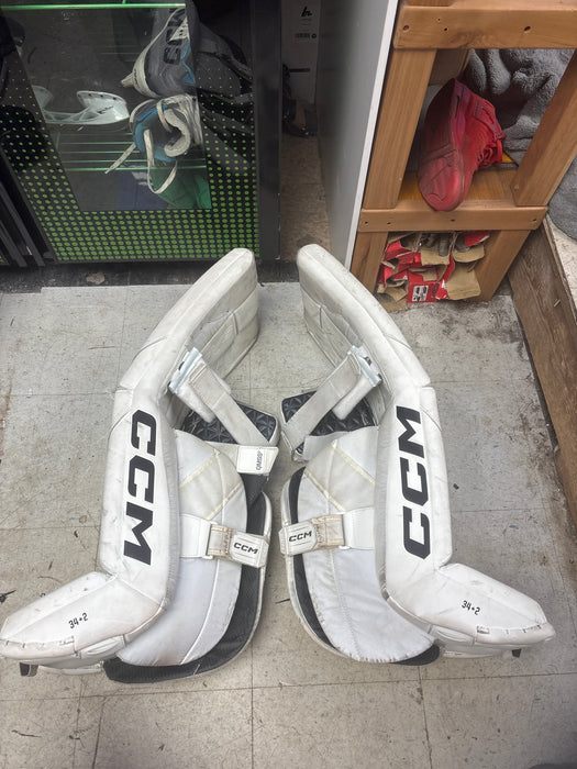 Used CCM EFLEX 6.9 Goalie Leg Pads Size Senior 34+2
