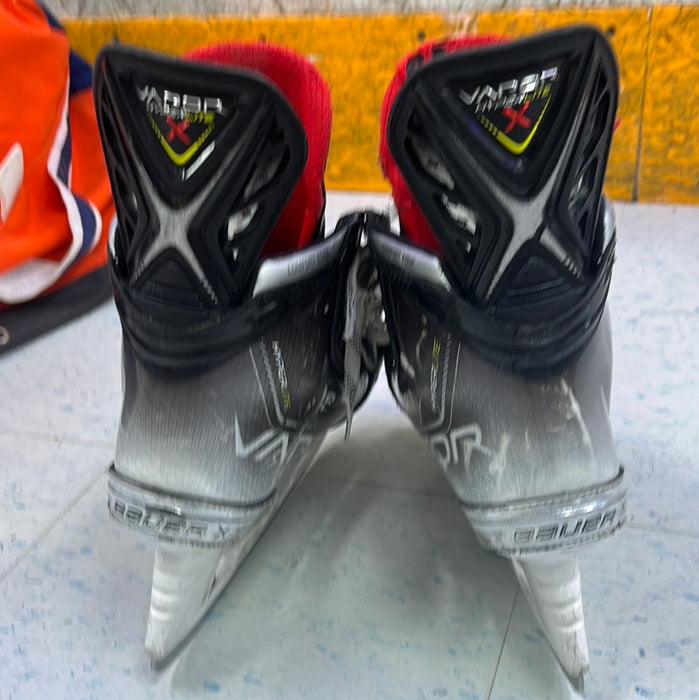 Used Bauer Vapor HyperLite Size 6 Player Skates