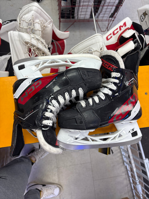 Used CCM JetSpeed FT670 2.0EE Skates
