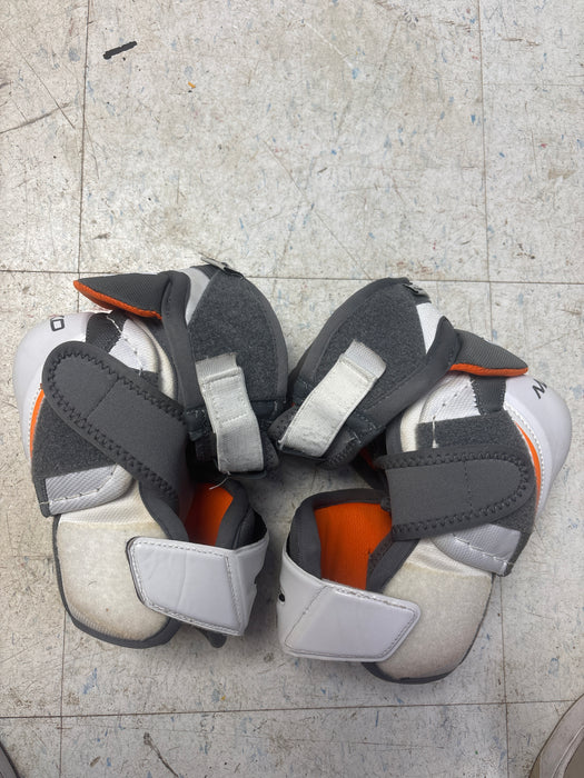 Used Easton Mako Elbow Pads Size Junior Large