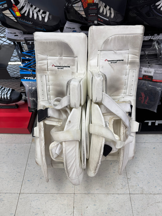 Used True Catalyst 7x3 Goalie Leg Pads Intermediate 31" + 2"