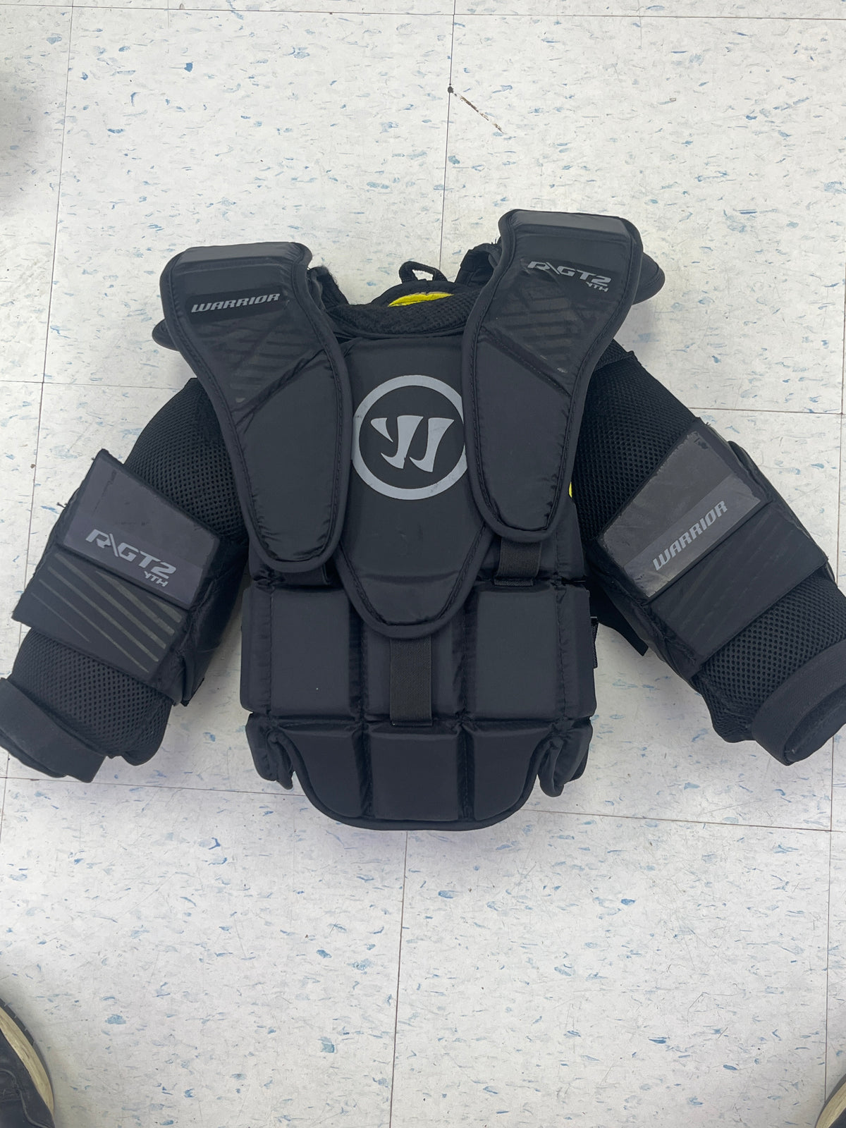 Used Warrior R/GT2 Youth Large-Extra Large Chest Protector — Crow's ...
