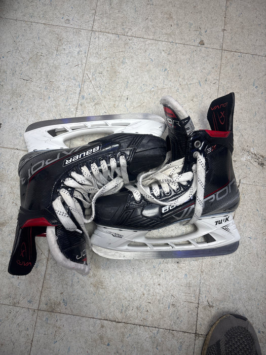 Used Bauer Vapor 3X Size 8.0 Fit 1 Skates
