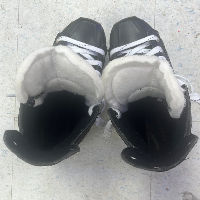 Used Bauer Nexus 44 Size 7 Player Skates