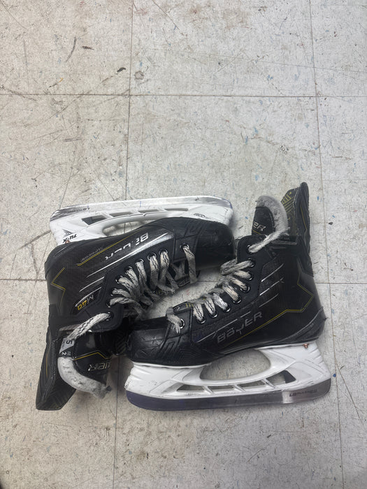 Used Bauer Supreme M40 Skates Size 5.0 Fit 2