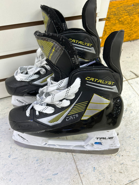 Used True Catalyst 5 Senior Player Skates