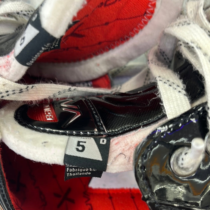 Used Bauer Vapor X3.7 Size 5 Player Skates