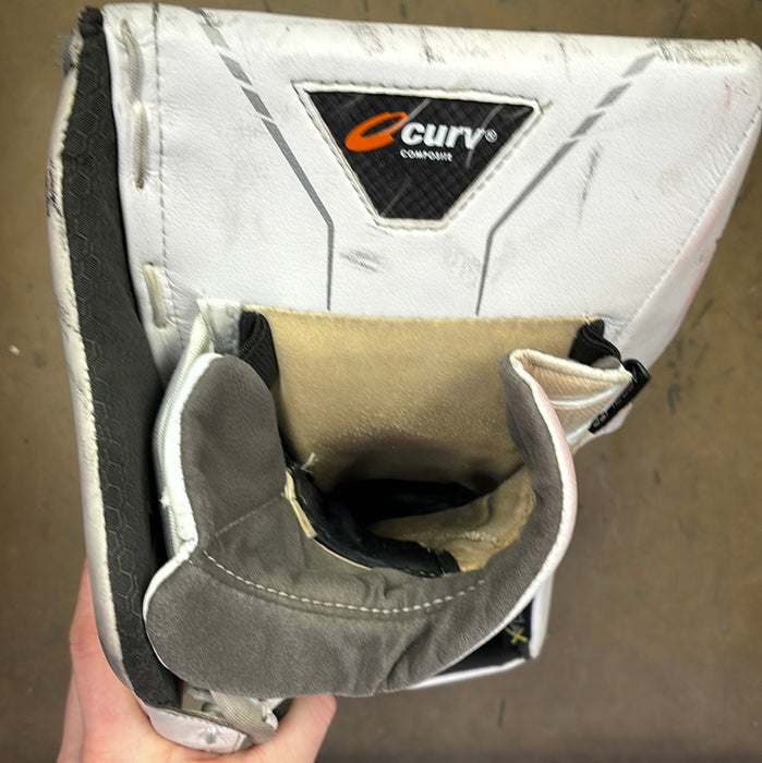 Used Bauer Vapor Hyperlite Senior Blocker