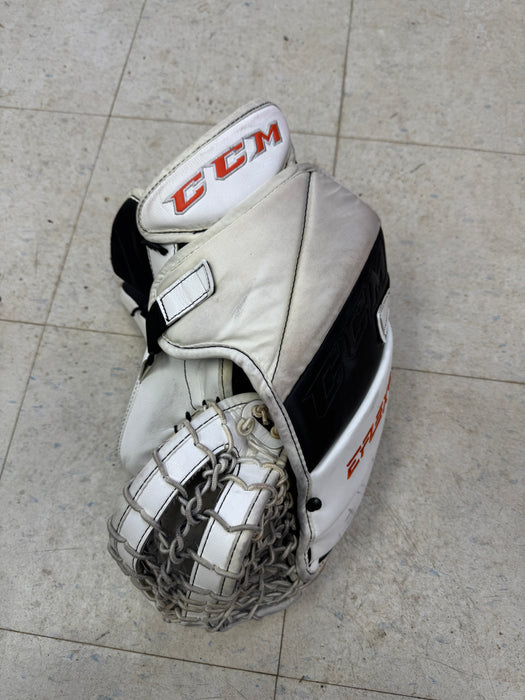 Used NHL Pro Stock CCM EFLEX 5 Catcher Senior