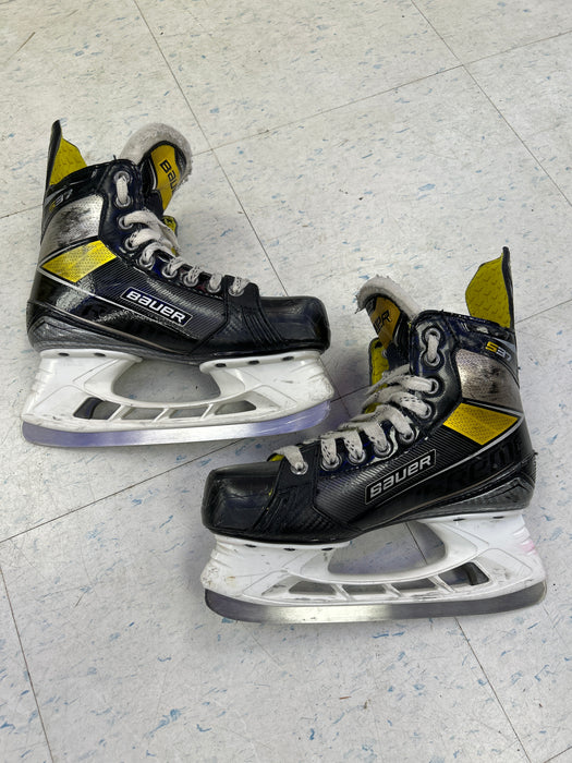 Used Bauer Supreme S37 Player Skates