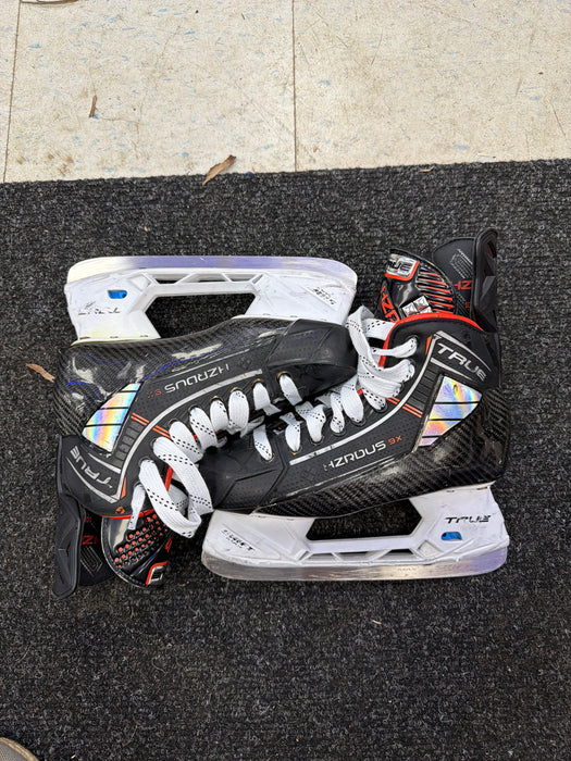 Used True Hzrdus 9x Size 5.5R Skates