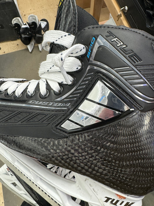 True Pro Custom Skate w/ Tuuk Holder