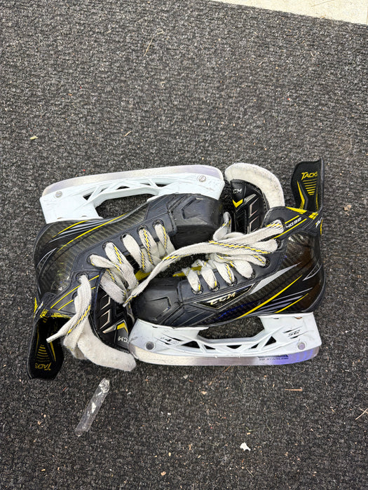 Used CCM Tacks 4092 Size 1.5D Skates