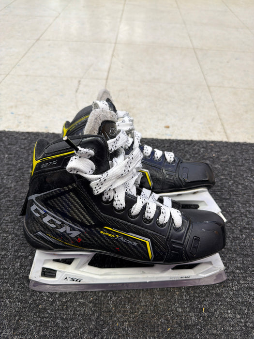 Used CCM Super Tacks 9370 Size 4.0D Goal Skates