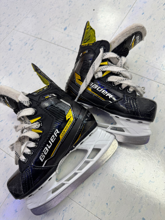 Used Bauer Supreme M4 Skates Youth 10.0D