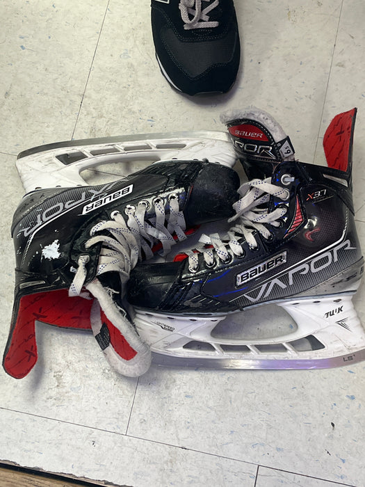 Used Bauer Vapor X3.7 Size 6.5 Skates