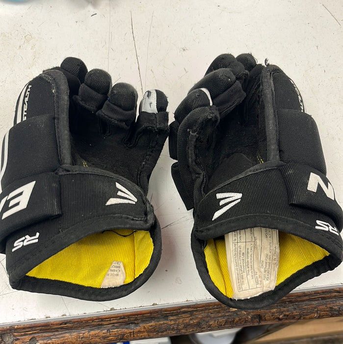 Used Easton Stealth RS 9” Youth Player Gloves