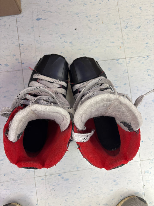 Used Bauer Vapor x2.7 Size 3.0D Goal Skates