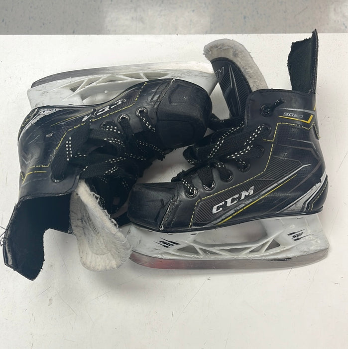 Used CCM Tacks 9060 Youth Player Skate size 13D