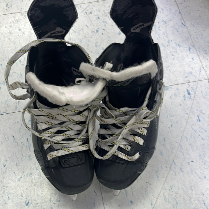 Used CCM AS580 Size 3.5 Player Skates
