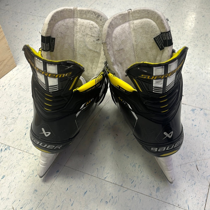 Used Bauer Supreme M4 Size 9 Skates