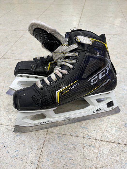 Used CCM Super Tacks 9370 Size 6.0 D Goal Skate