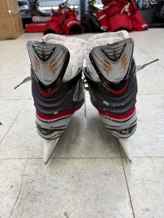 Used Bauer Vapor X2.0 size 2.5 D Skates