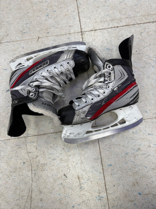 Used Bauer Vapor X2.0 size 2.5 D Skates