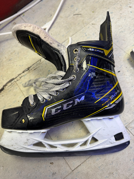 Used CCM AS3 Pro Hockey Skates Intermediate 6.5D
