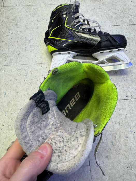 Used Bauer GSX Goalie Skates Size 3.5D