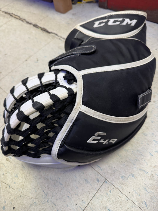 Used CCM Eflex E4.9 Goalie Catcher Senior