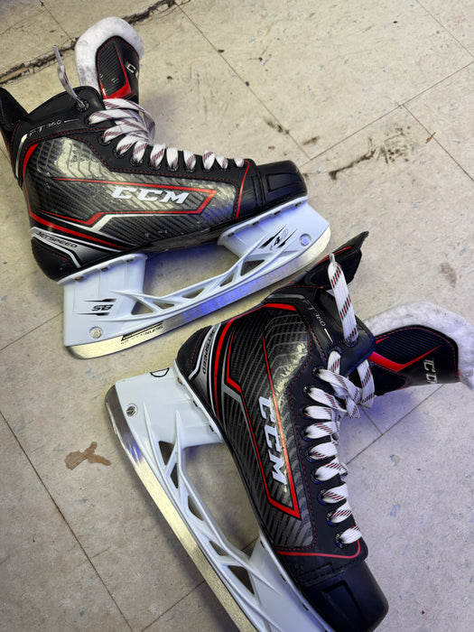 Used CCM JetSpeed FT360 Skates Size 9.0D